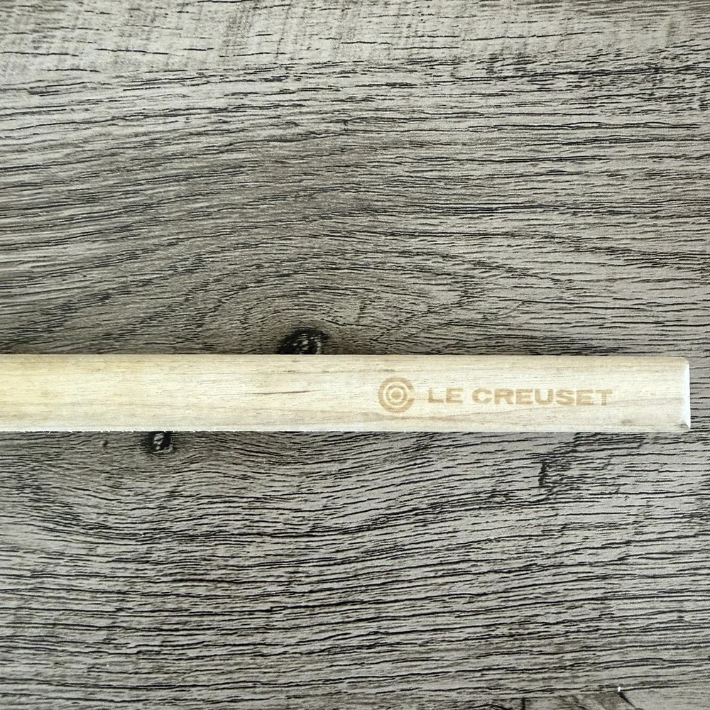 Le Creuset Yellow Spatula Scraper Silicone Wood‎